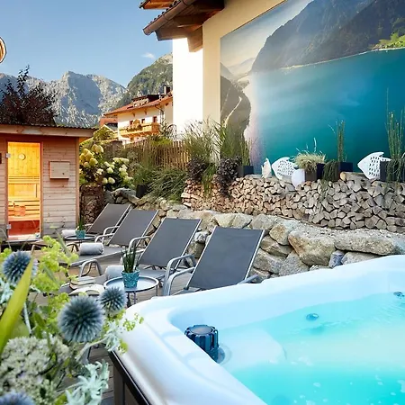 Central 4* Pertisau